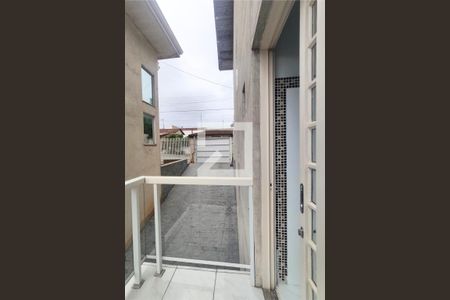 Casa para alugar com 60m², 2 quartos e 1 vaga Casa para alugar com 60m², 2 quartos e 1 vagaVaranda
