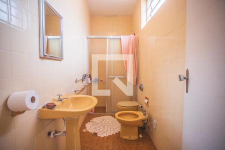 Casa à venda com 171m², 3 quartos e 3 vagasBanheiro Suíte