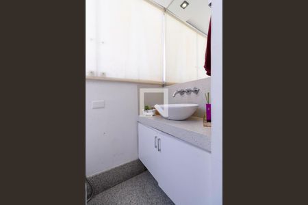 Apartamento para alugar com 150m², 3 quartos e 2 vagasLavabo