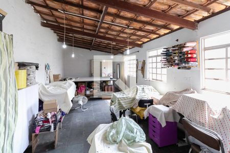 Casa à venda com 220m², 4 quartos e 3 vagasEdícula