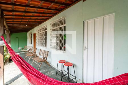 Casa à venda com 220m², 4 quartos e 3 vagasVaranda