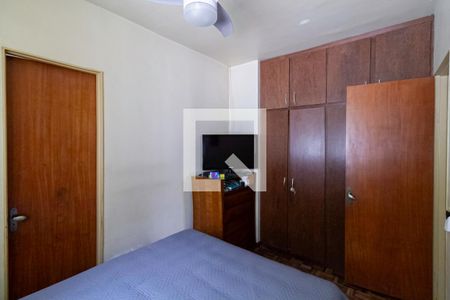 Casa à venda com 220m², 4 quartos e 3 vagasSuíte