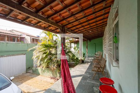 Casa à venda com 220m², 4 quartos e 3 vagasEntrada