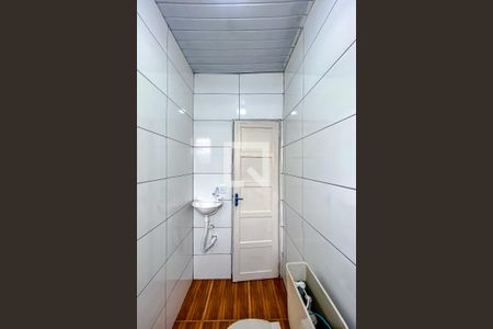 Casa para alugar com 34m², 1 quarto e sem vagaBanheiro