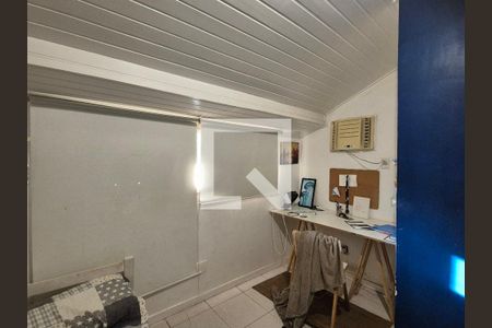 Casa de condomínio à venda com 126m², 4 quartos e 2 vagasQuarto 2