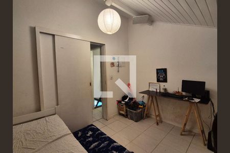 Casa de condomínio à venda com 126m², 4 quartos e 2 vagasQuarto 3