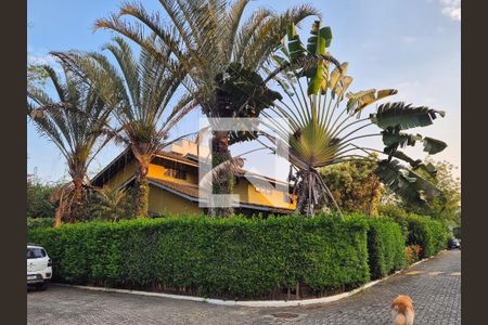 Casa de condomínio à venda com 126m², 4 quartos e 2 vagasFachada externa