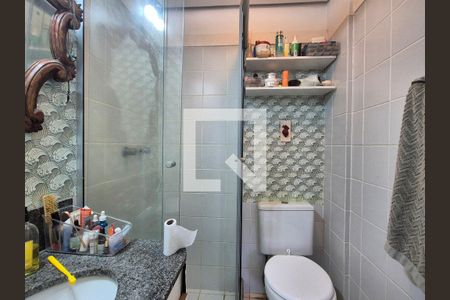Casa de condomínio à venda com 126m², 4 quartos e 2 vagasBanheiro da Suíte
