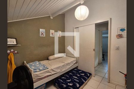 Casa de condomínio à venda com 126m², 4 quartos e 2 vagasQuarto 3