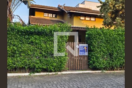 Casa de condomínio à venda com 126m², 4 quartos e 2 vagasPlaca