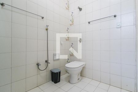 Casa de condomínio à venda com 90m², 4 quartos e 3 vagas Casa de condomínio à venda com 90m², 4 quartos e 3 vagasBanheiro Social