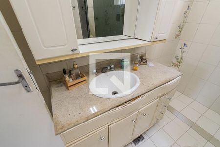 Casa de condomínio à venda com 90m², 4 quartos e 3 vagas Casa de condomínio à venda com 90m², 4 quartos e 3 vagasBanheiro Social