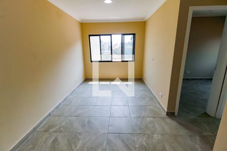 Casa para alugar com 35m², 1 quarto e sem vaga Casa para alugar com 35m², 1 quarto e sem vagaSala