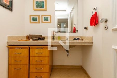Lavabo de apartamento à venda com 3 quartos, 192m² em Campo Belo, São Paulo