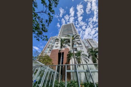 Studio à venda com 33m², 1 quarto e 1 vaga Studio à venda com 33m², 1 quarto e 1 vagaFachada