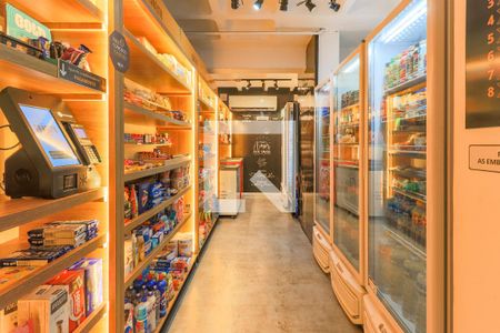 Studio à venda com 33m², 1 quarto e 1 vaga Studio à venda com 33m², 1 quarto e 1 vagaÁrea comum - Mercado