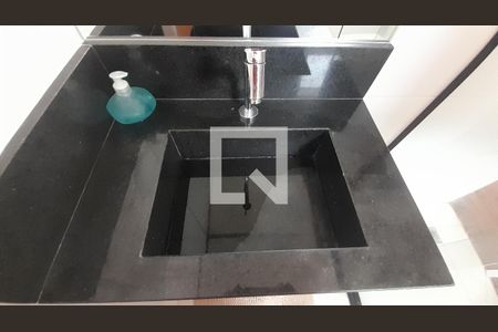 Apartamento para alugar com 170m², 3 quartos e 3 vagasBanheiro do Quarto 2