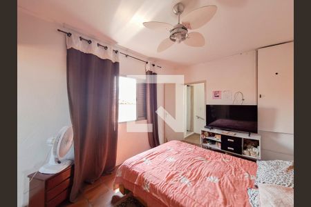 Casa à venda com 200m², 5 quartos e 4 vagas Casa à venda com 200m², 5 quartos e 4 vagasQuarto 2 casa 2