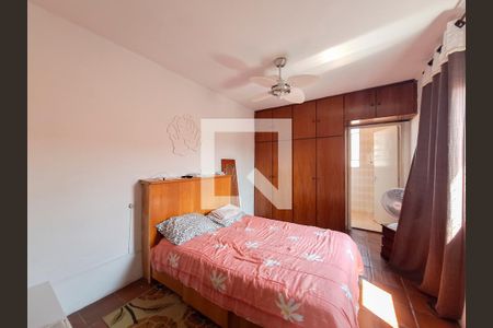 Casa à venda com 200m², 5 quartos e 4 vagas Casa à venda com 200m², 5 quartos e 4 vagasQuarto 2 casa 2