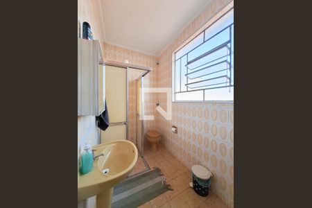 Casa à venda com 200m², 5 quartos e 4 vagas Casa à venda com 200m², 5 quartos e 4 vagasBanheiro casa 2