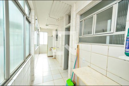 Apartamento à venda com 169m², 4 quartos e 1 vaga Apartamento à venda com 169m², 4 quartos e 1 vagaQuarto serviço