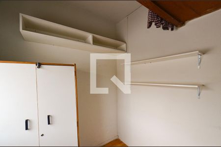 Apartamento à venda com 169m², 4 quartos e 1 vaga Apartamento à venda com 169m², 4 quartos e 1 vagaQuarto serviço