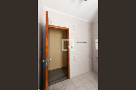Casa à venda com 125m², 5 quartos e 2 vagasBanheiro 2