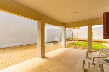 Casa à venda com 160m², 3 quartos e 3 vagas Casa à venda com 160m², 3 quartos e 3 vagasÁrea externa