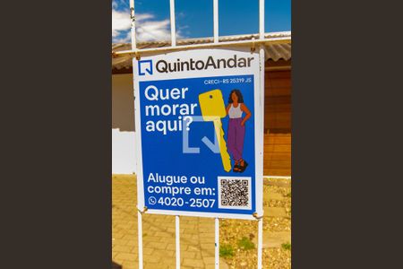 Casa à venda com 160m², 3 quartos e 3 vagas Casa à venda com 160m², 3 quartos e 3 vagasPlaquinha