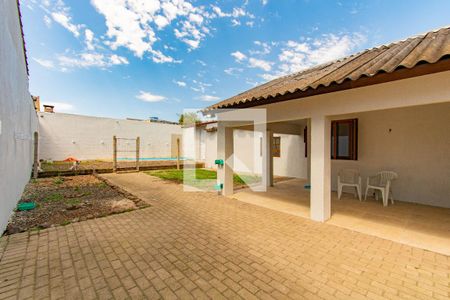 Casa à venda com 160m², 3 quartos e 3 vagas Casa à venda com 160m², 3 quartos e 3 vagasÁrea externa