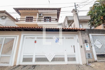 Casa para alugar com 152m², 3 quartos e 3 vagasFachada
