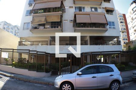 Apartamento para alugar com 89m², 2 quartos e 1 vaga Apartamento para alugar com 89m², 2 quartos e 1 vagaFachada