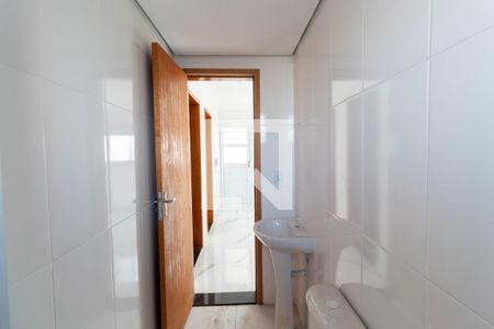 Apartamento para alugar com 46m², 2 quartos e sem vaga Apartamento para alugar com 46m², 2 quartos e sem vagaBanheiro