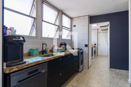 Apartamento à venda com 183m², 4 quartos e 2 vagasCozinha 