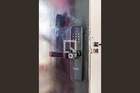 Apartamento à venda com 183m², 4 quartos e 2 vagasFechaduras eletrônica 