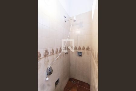 Casa à venda com 300m², 3 quartos e 2 vagasBanheiro de serviço