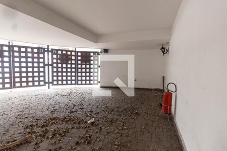 Casa à venda com 300m², 3 quartos e 2 vagasGaragem