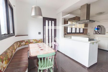 Casa à venda com 300m², 3 quartos e 2 vagasCozinha