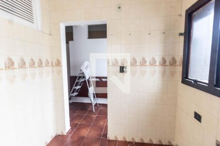 Casa à venda com 300m², 3 quartos e 2 vagasÁrea de serviço