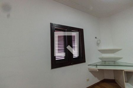 Casa à venda com 300m², 3 quartos e 2 vagasSuíte