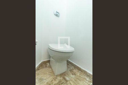 Casa à venda com 300m², 3 quartos e 2 vagasLavabo