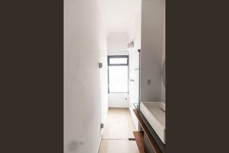 Casa à venda com 300m², 3 quartos e 2 vagasSuíte