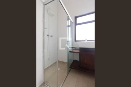 Casa à venda com 300m², 3 quartos e 2 vagasSuíte