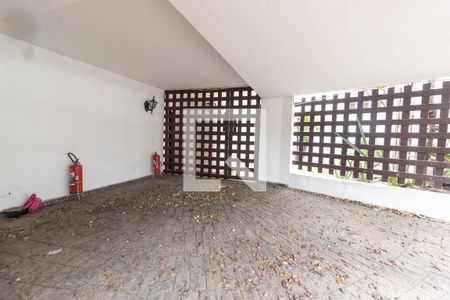 Casa à venda com 300m², 3 quartos e 2 vagasGaragem