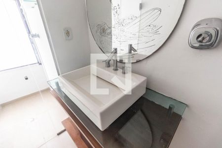 Casa à venda com 300m², 3 quartos e 2 vagasSuíte