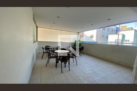 Apartamento à venda com 75m², 3 quartos e 1 vagaÁrea comum