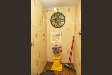 Apartamento à venda com 220m², 3 quartos e 3 vagasBanheiro da garagem