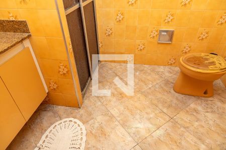 Apartamento à venda com 220m², 3 quartos e 3 vagasBanheiro social