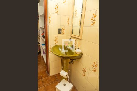 Apartamento à venda com 220m², 3 quartos e 3 vagasBanheiro da garagem