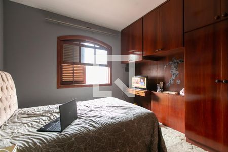 Casa à venda com 375m², 4 quartos e 3 vagasSuíte 2